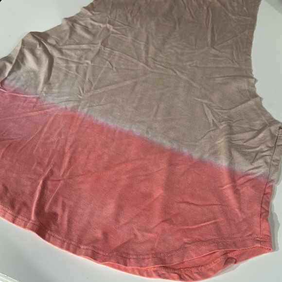 Jala Muscle Tank Top - Picture 3 of 9